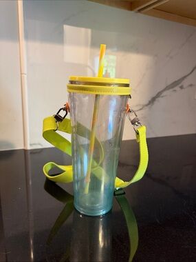 Starbucks Vibrant Yellow Cold Cup & Carry Case (24oz)
